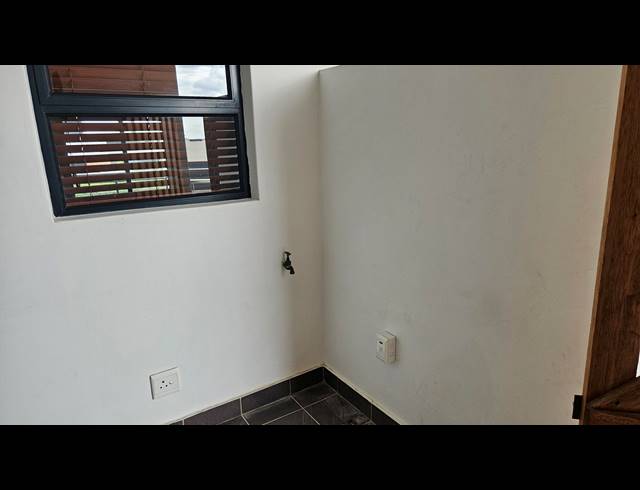 2 BEDROOM APARTMENT FOR SALE IN NEW TOWN CENTRE